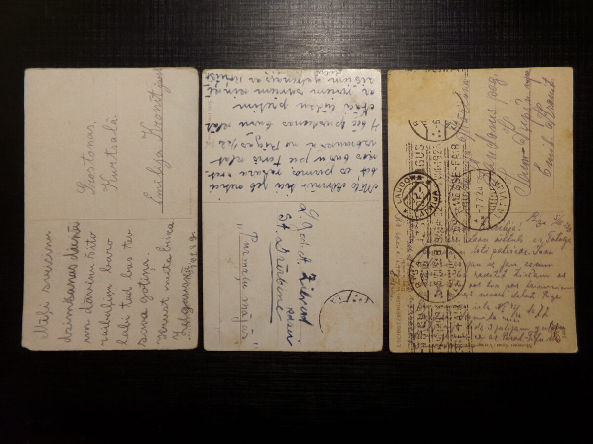 №193. Три открытки с репродукциями картин. Начало 20 века. Прошедшие почту Латвии в 1920-тых годах.