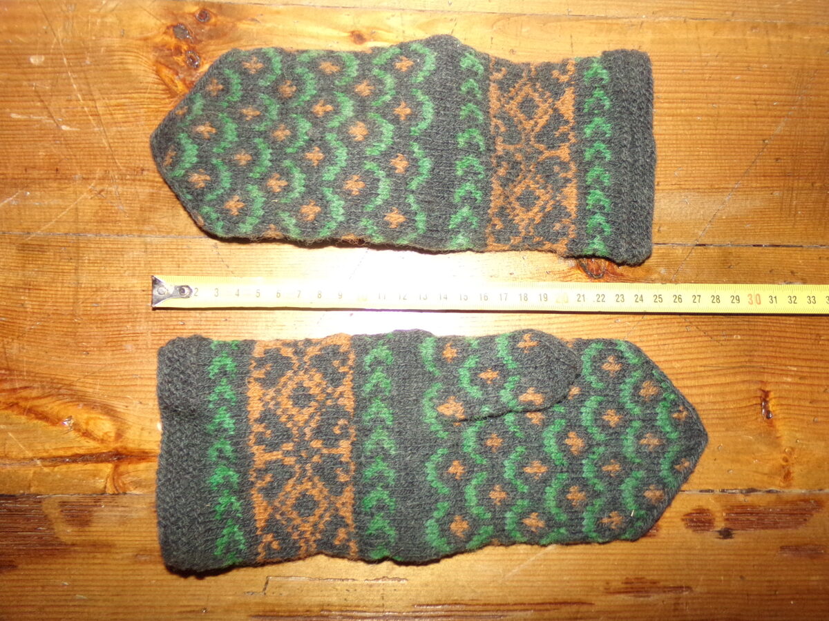 №18. Вязанные рукавички с орнаментом. Восточная Латвия. Начало 20 века.