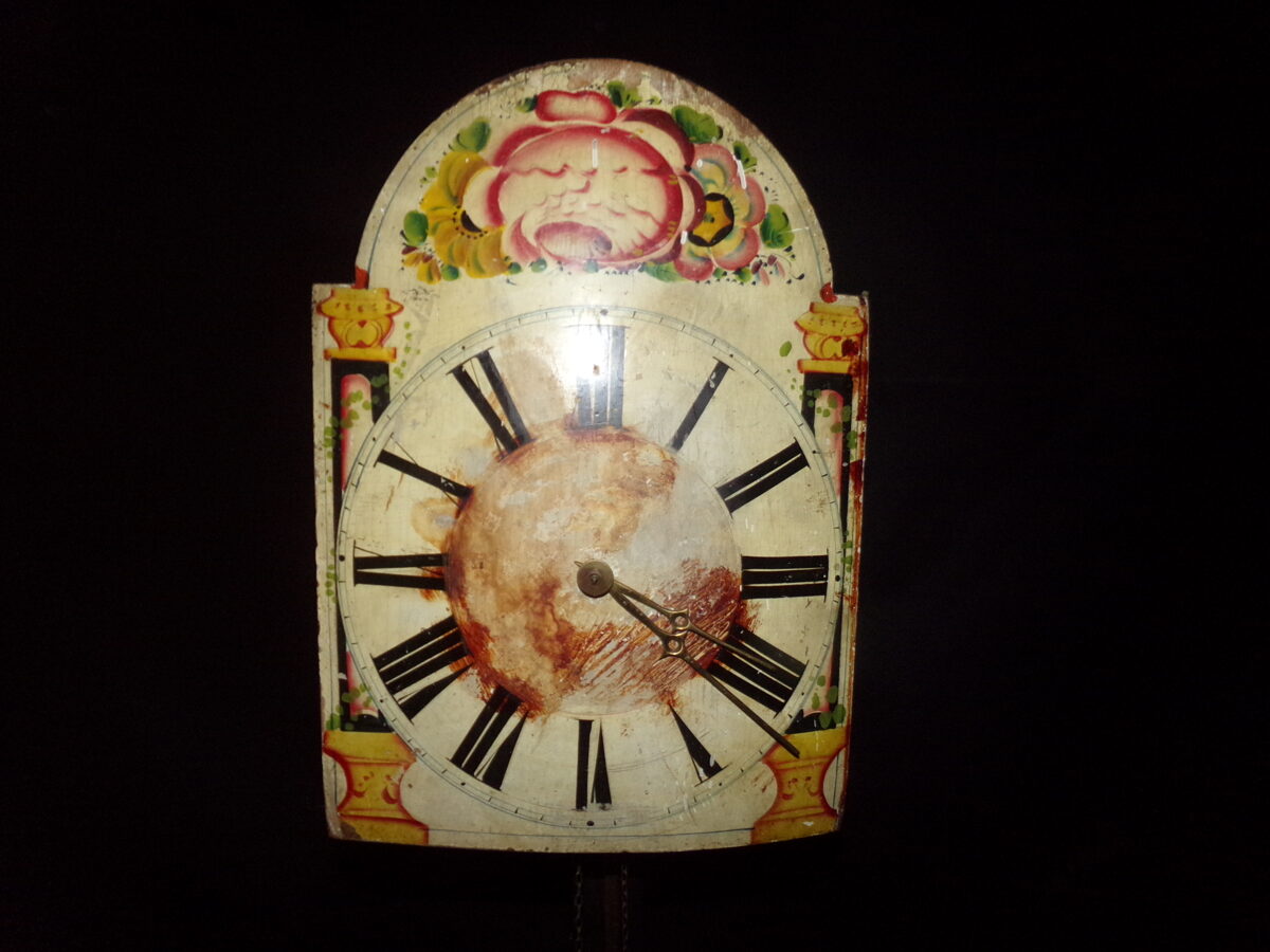 Senlaicīgs apgleznots sienas pulkstenis. Krievija. 20. gs sākums