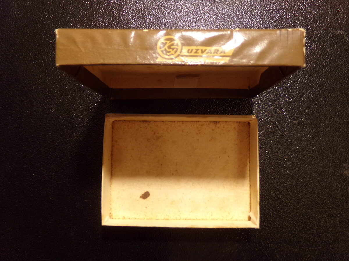 Коробка из под карамели фабрики Узвара. Советская Латвия. Середина 20 века.