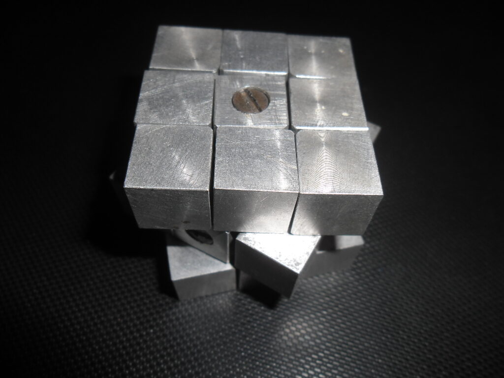 Кубик Рубика из стали. Авторская работа Виктора Яковенко. 1980-тый год.