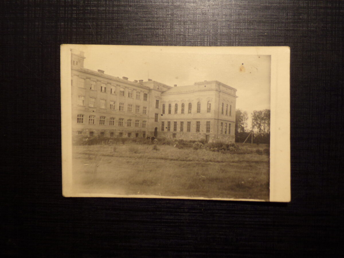 №71. Латвия. Аглона. Здание гимназии. 1930-тые года.