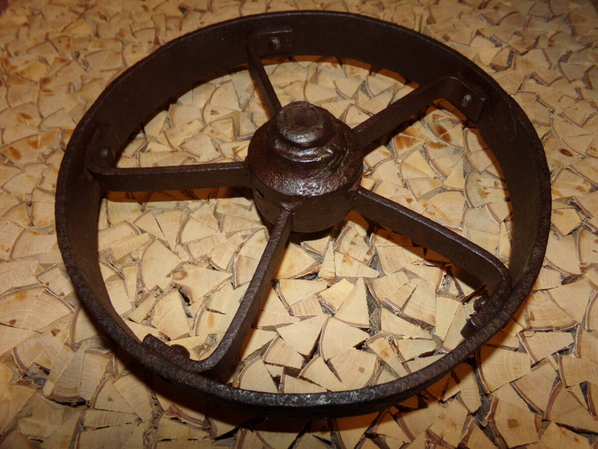 Железное колесо. Диаметр 29 см. Начало 20 века.
