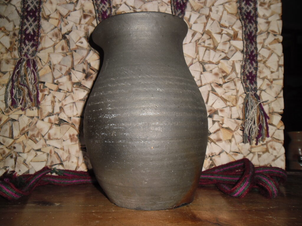 Melnā keramika Nr 22