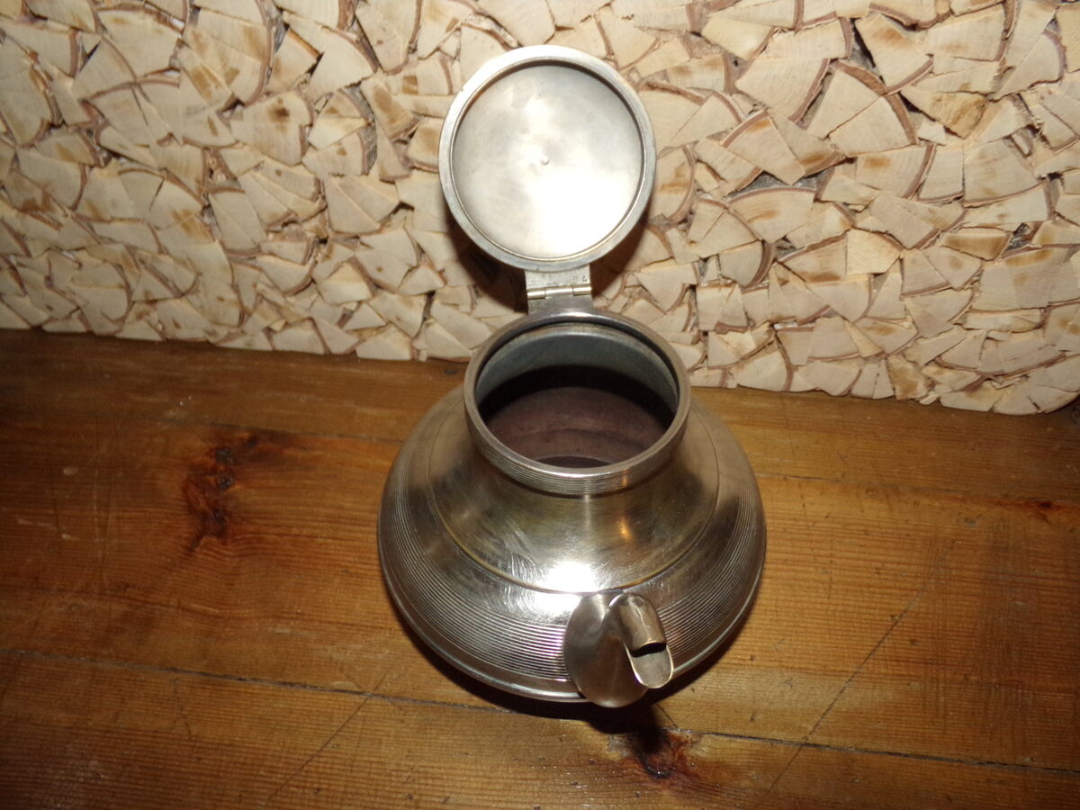 Чайник. Латунь покрытая хромом. Начало 20 века.