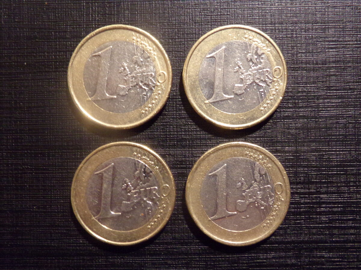 №138. Один евро. 200. 2011. 2016 год.