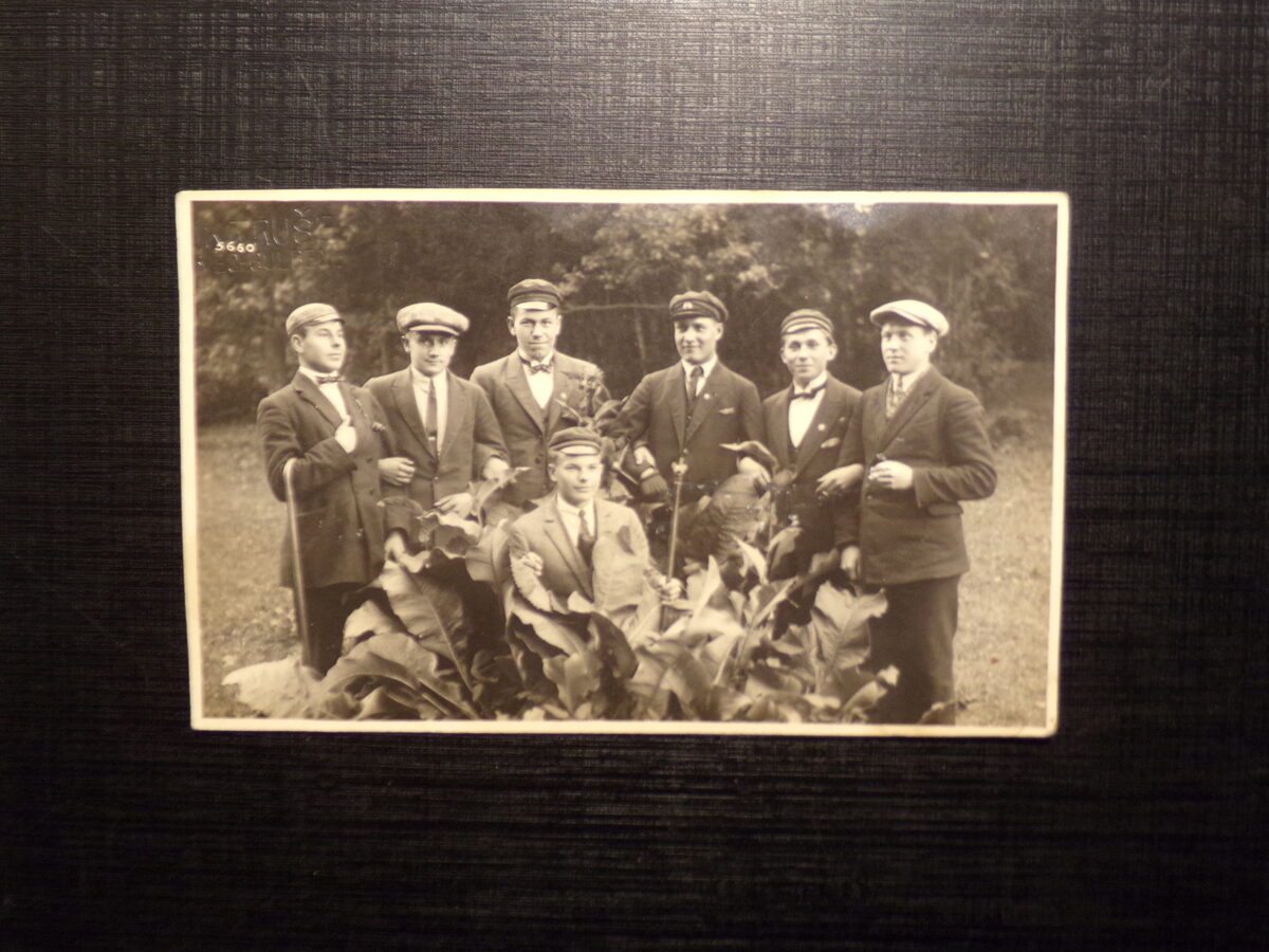 №276. Группа студентов. Латвия. Вец-Гулбене. 1930-тые года.