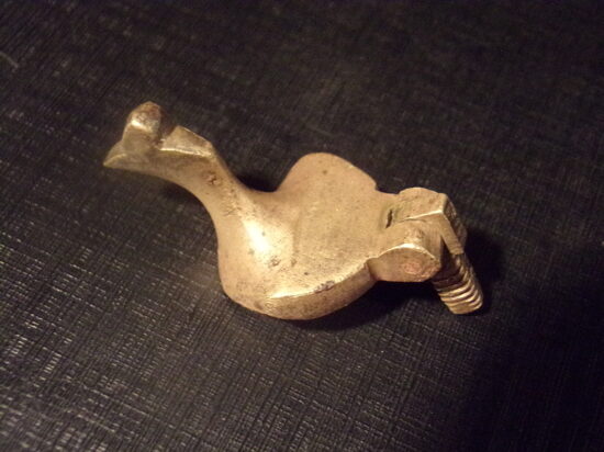 №25. Самоварный бронзовый клапан в виде птицы. 19 век.