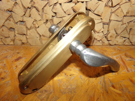 №85. Дверные ручки. Материал-бронза, алюминий. Середина 20 века.