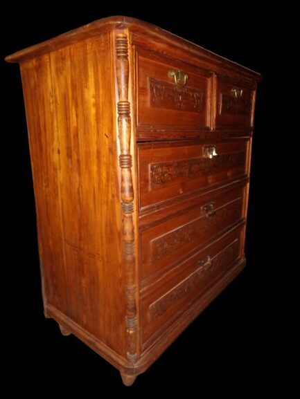 №74. Старинный резной комод. Восточная Латвия. Конец 19 века.