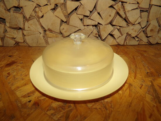 №103. Пластмассовая посуда для хранения масла. СССР. 1970-тые года.