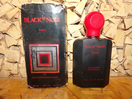 №78. Туалетная вода BLACK is NOIR. Франция. 1993 год. Флакон с коробкой.