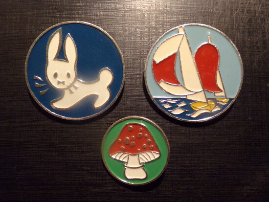 №78. Три круглых детских значка времен СССР. 1975 год.