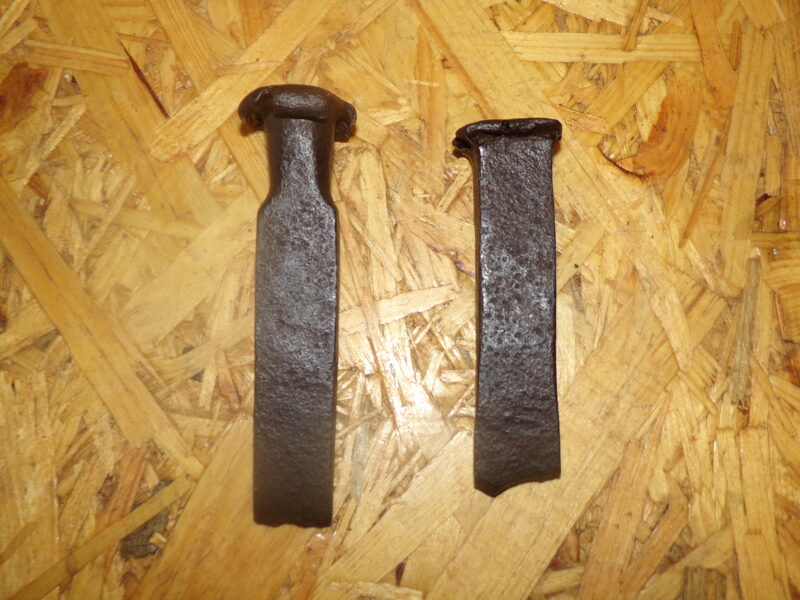 №131. Два металлических клина. Восточная Латвия. Начало 20 века.