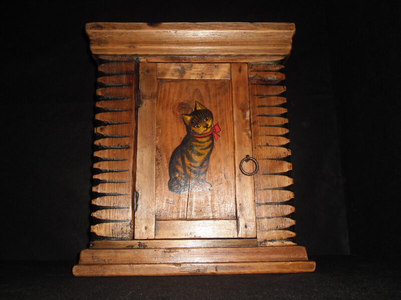 №21. Настенный расписной шкафчик.