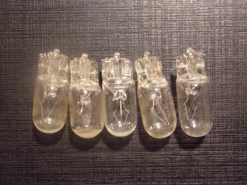 №54. Пять микролампочек без цоколя. СССР.