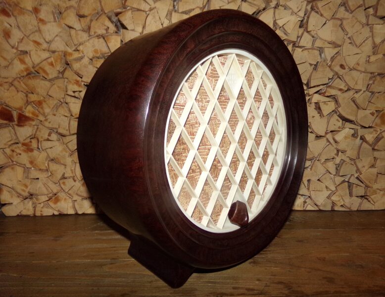 №31. Радиоточка " Рига". СССР. 1953 год.