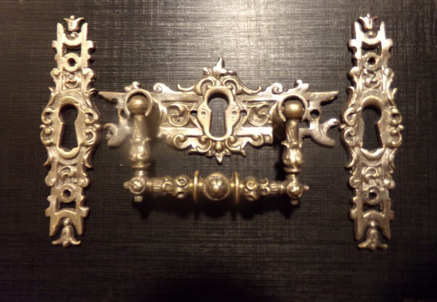 №43. Набор мебельной фурнитуры. Российская империя. 19 век. Клеймо производителя.