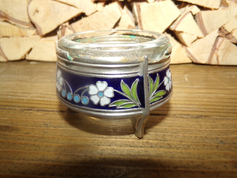 №46. Солонка. Стекло. Мельхиор с эмалью. СССР. 