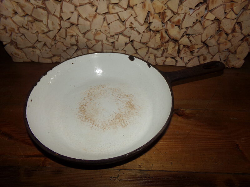 №26. Чугунная сковорода. СССР. Середина 20 века.