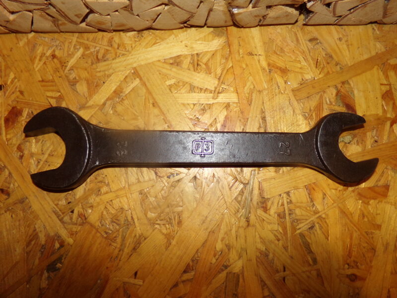 №98. Рожковый ключ 27-32. Клеймо ФРЗ. СССР.