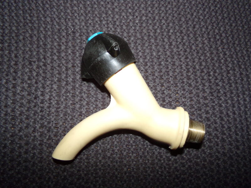 Пластмассовый водопроводный кран. СССР. 1970-тые года.
