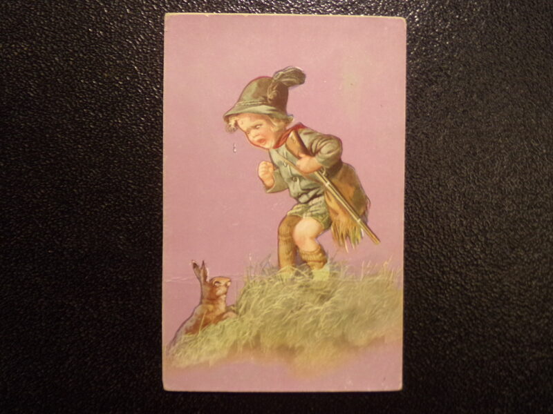 №98. Открытка -маленький охотник. Латвия. 1920-тые года.
