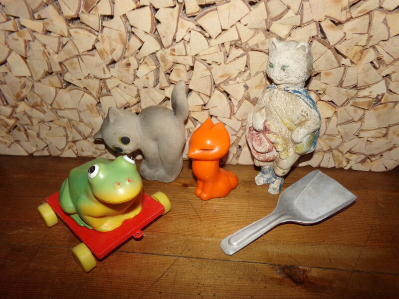 №21. PSRS laiku plastmasas rotaļlietas.