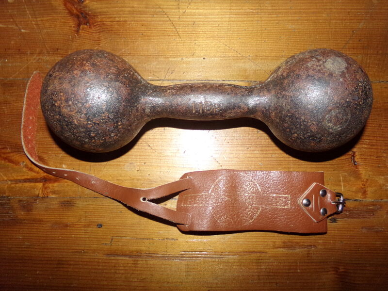 Hantele un pulsa rokassprādze. PSRS. 1980-tie gadi.