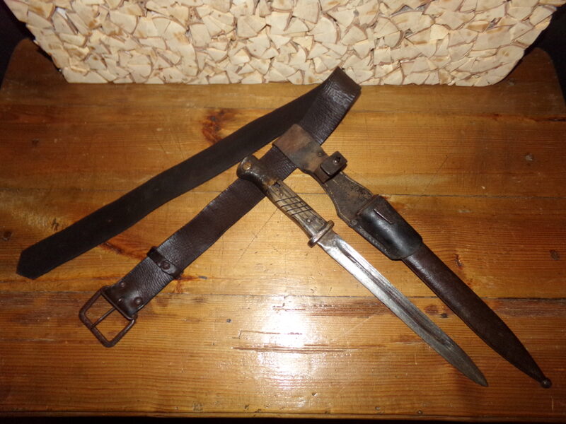 №19. Штык в ножнах на ремне. Германия. WW1