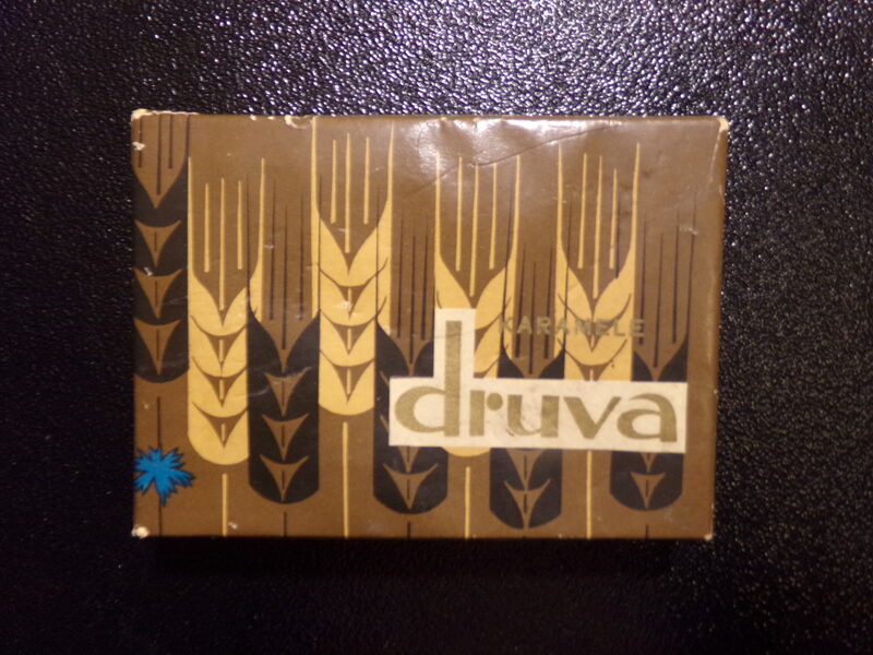 №36. Коробка из под карамели фабрики Узвара. Советская Латвия. Середина 20 века.