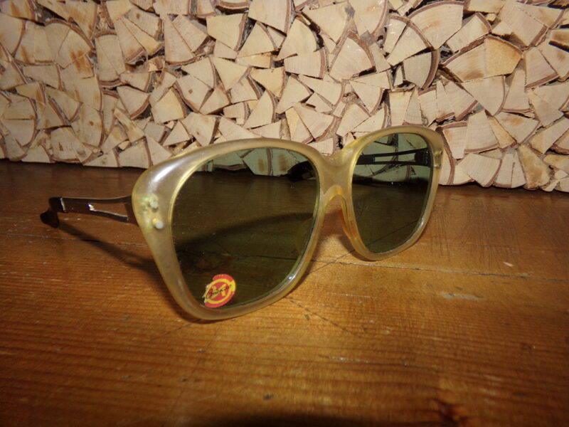 Saulesbrilles. PSRS. 1970-ti gadi.