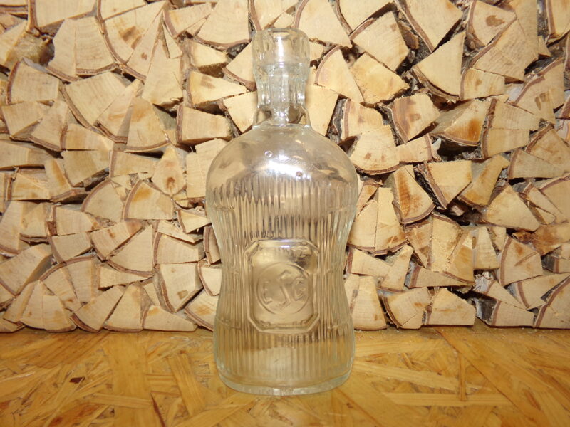 №58. Бутылка из под одеколона с буквами ESG marka. 