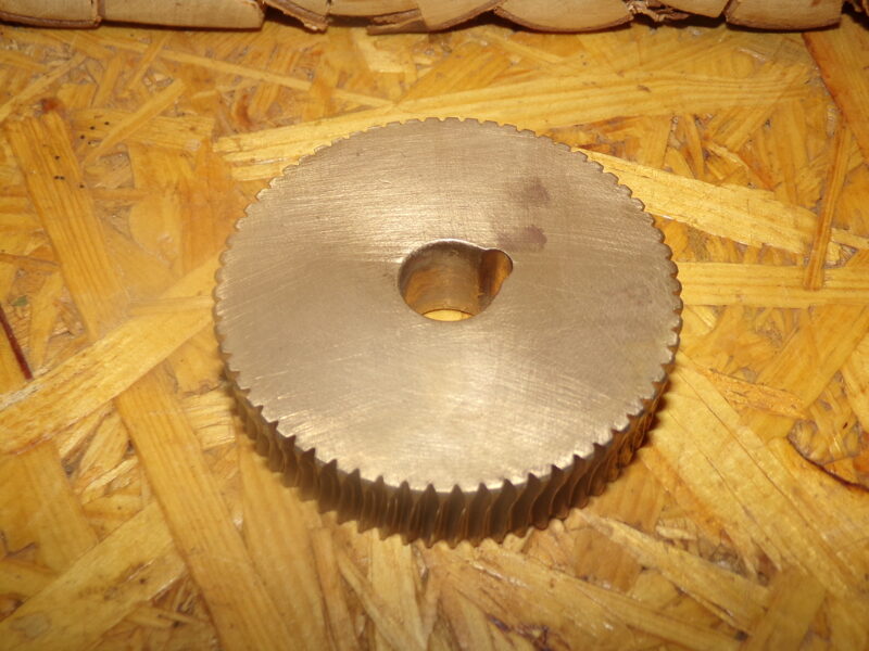 №77. Бронзовая шестеренка. 