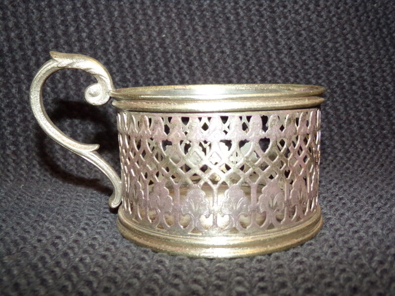 №38. Подстаканник с четырьмя клеймами. Бронза покрытая серебром. Начало 20 века.