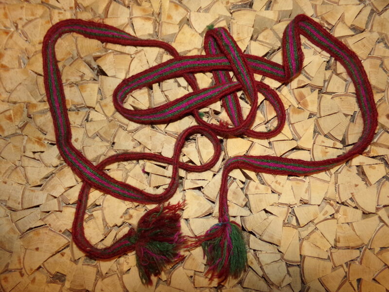 №44. Цветной пояс. Восточная Латвия. Начало 20 века. Ширина 1.8 см. Длинна 246 см.