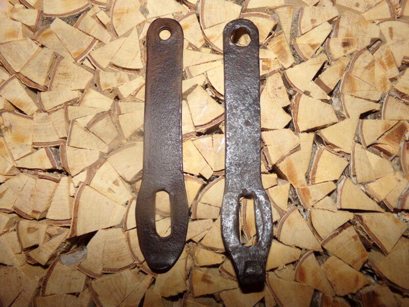 №29. Два кованных засова для замка. Восточная Латвия. Начало 20 века.