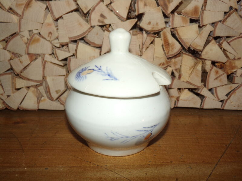 №49. Рижский фарфор. Соусница.