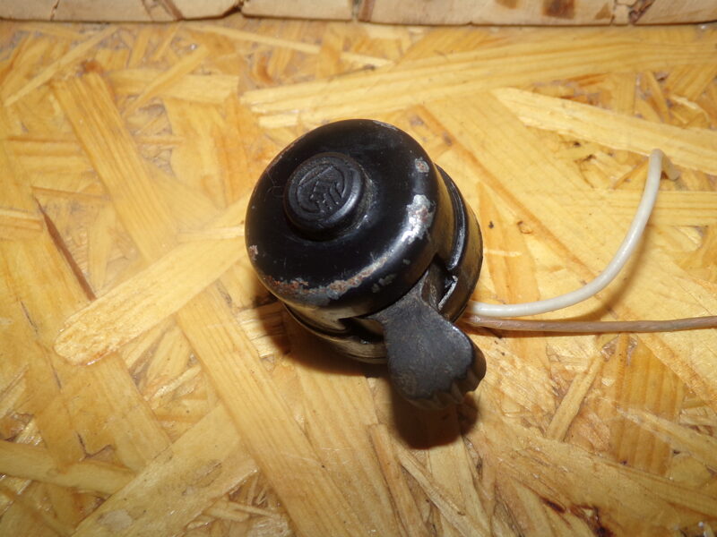 №54. Выключатель с кнопкой для мопеда. СССР. 1980-тые года.