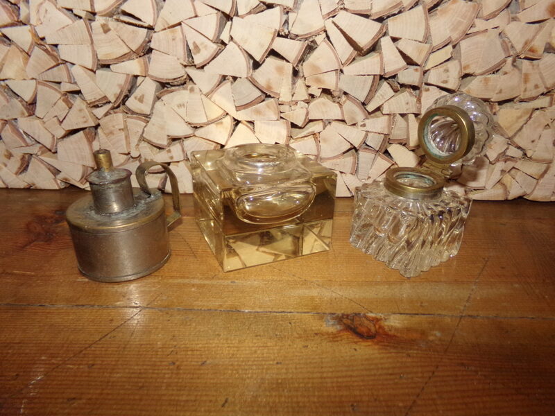 Trīs tintes trauki. 20. gs sākums.