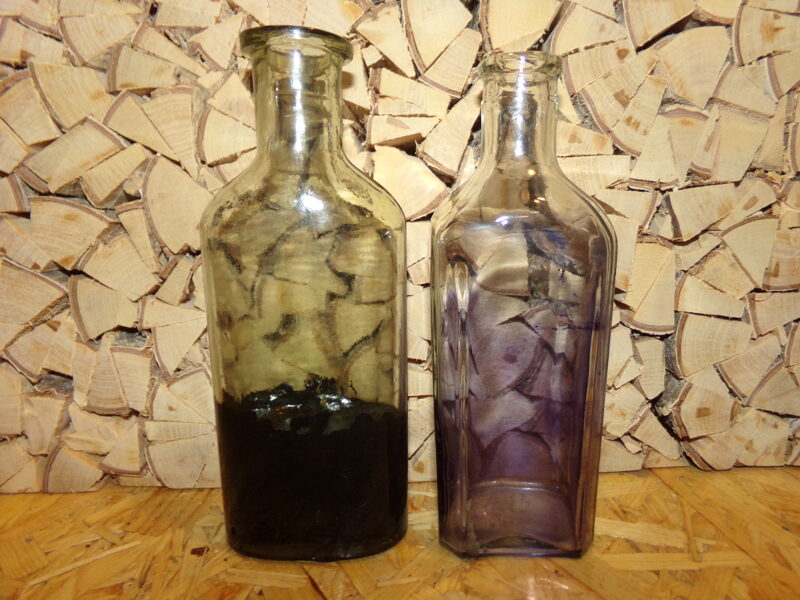 №49. Две стеклянные бутылки из под чернил. Латвия. Начало 20 века.