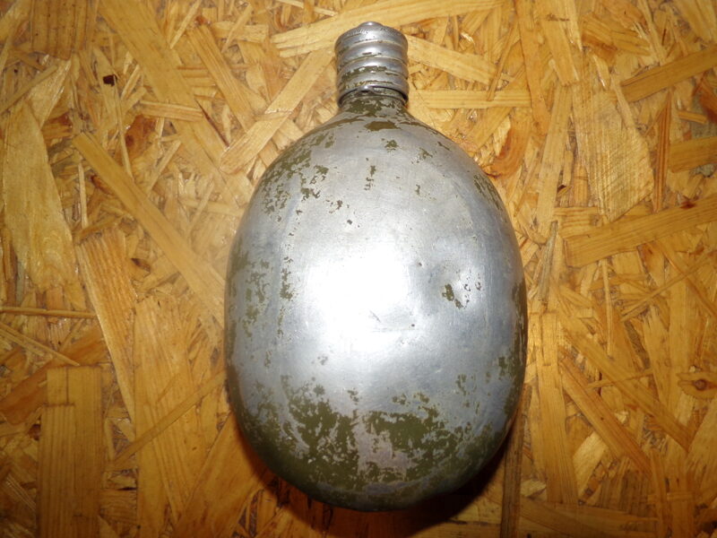 №88. Фляга алюминиевая с пробкой. Клеймо-Красный Выборжец 1950. СССР.