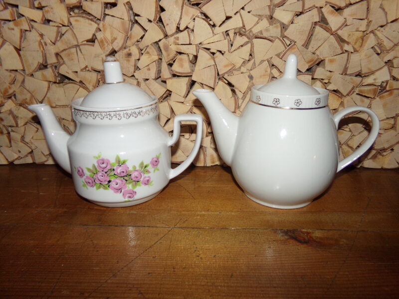 №22. Два чайника. Рижский фарфор. СССР.