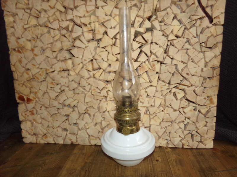 №36. Керосиновая лампа. Бачек из фарфора. Начало 20 века.