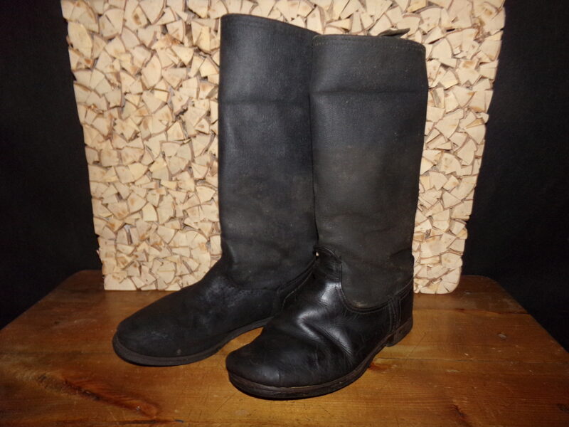 №45. Кирзовые сапоги на бронзовых гвоздях. СССР. WW2