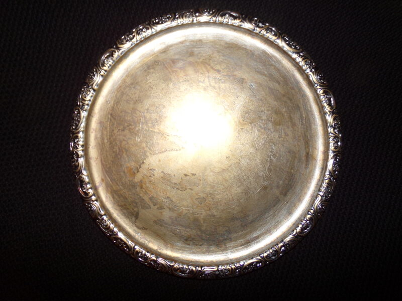 №37. Поднос с орнаментом. Латунь покрытая никелем. Начало 20 века.