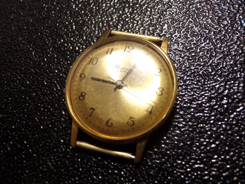 Наручные часы "Ракета". СССР. 16 камней. Позолоченный корпус Au 12.5+