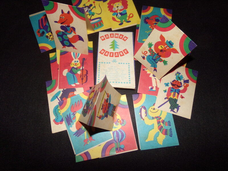 №28. Papīra karodziņi. Eglīšu rotājums. PSRS. 1970-tie gadi.