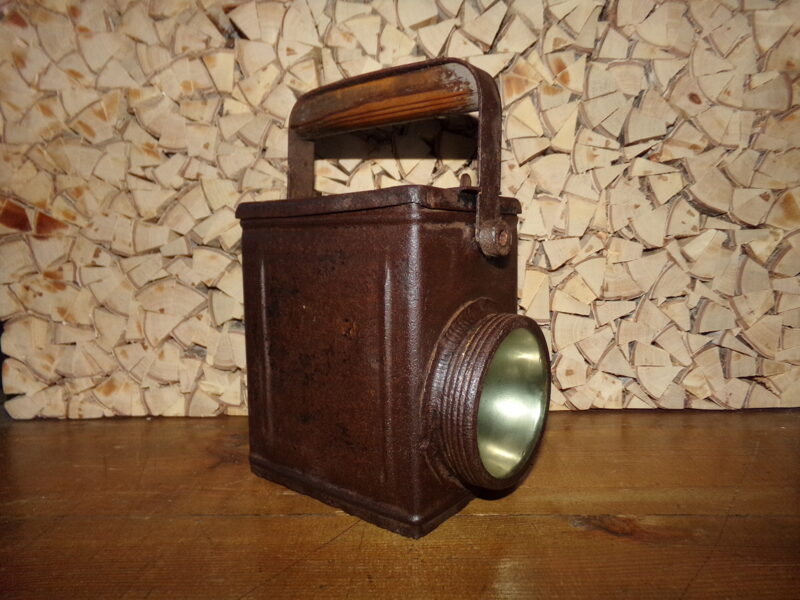 №34. Аккумуляторный железнодорожный фонарь. СССР. Середина 20 века.