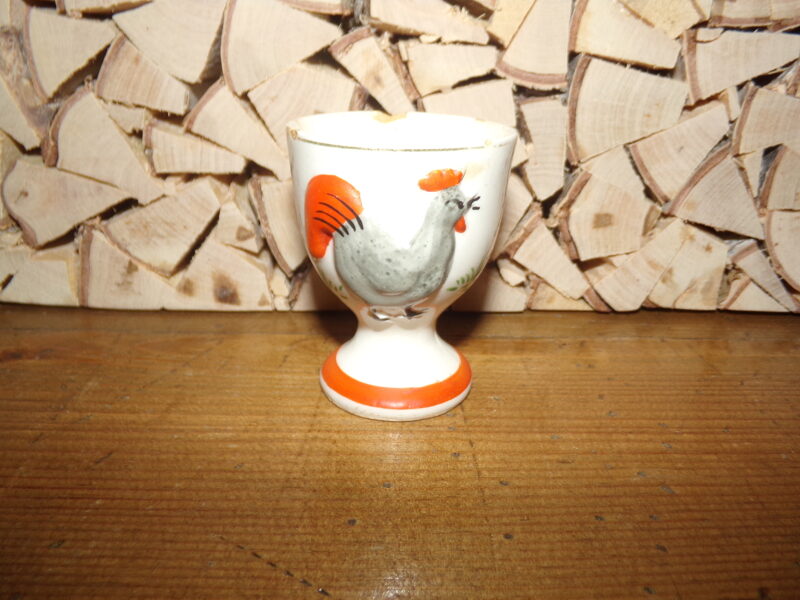 №43. Подставка для яйца с клеймом "импорт".